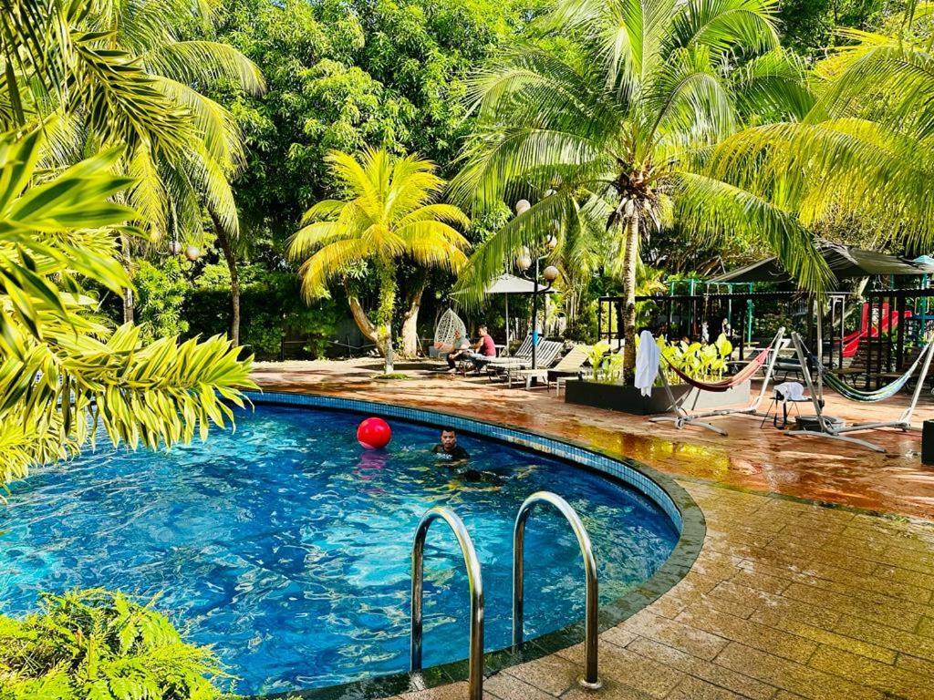 Century Bay Private Residences Sungai Dua Bukit Exterior photo
