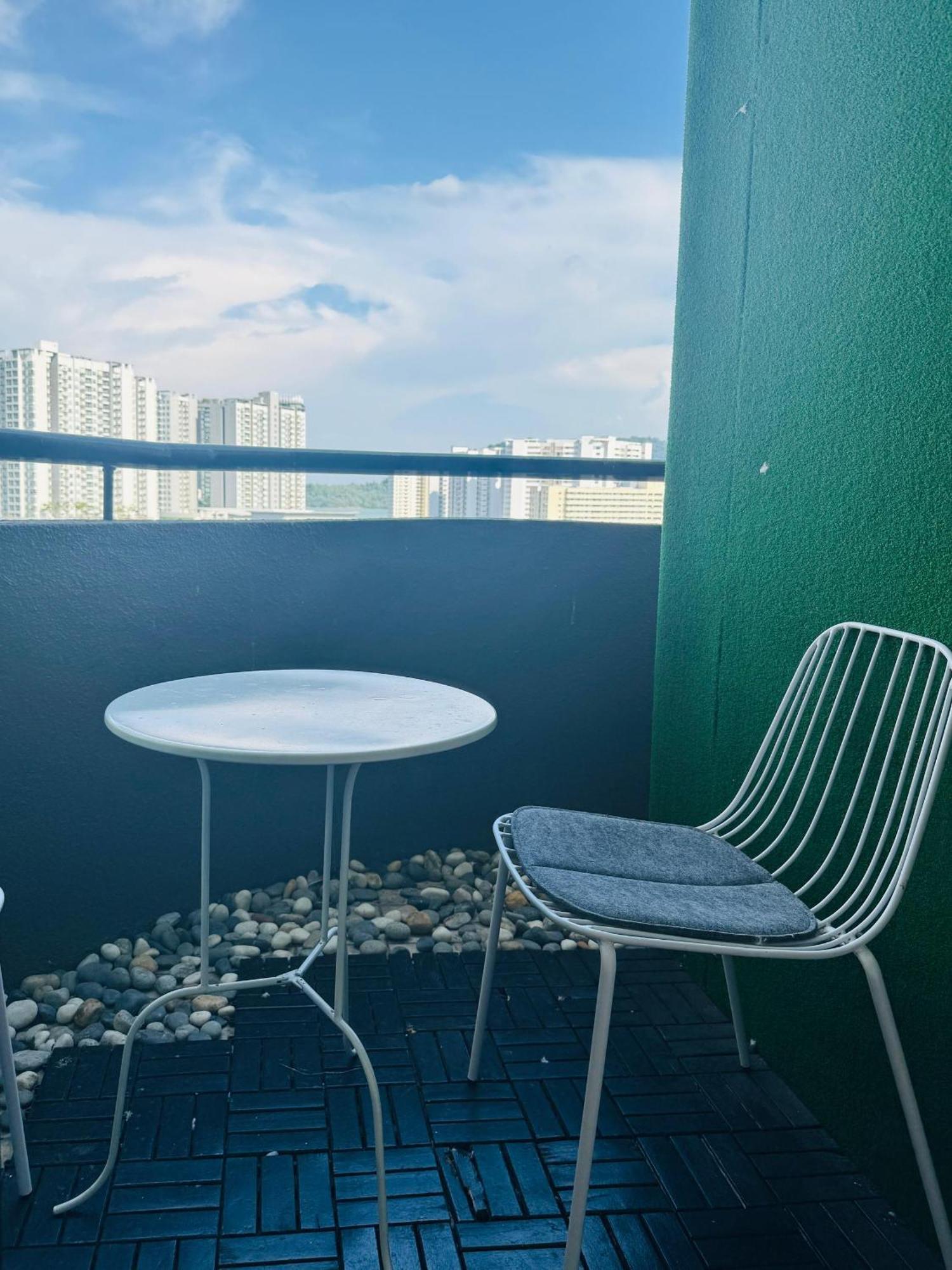 Century Bay Private Residences Sungai Dua Bukit Exterior photo